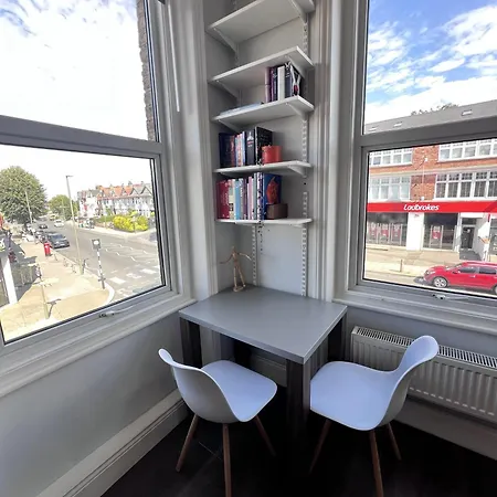 Cozy London Apartment With Great Location Экстерьер фото
